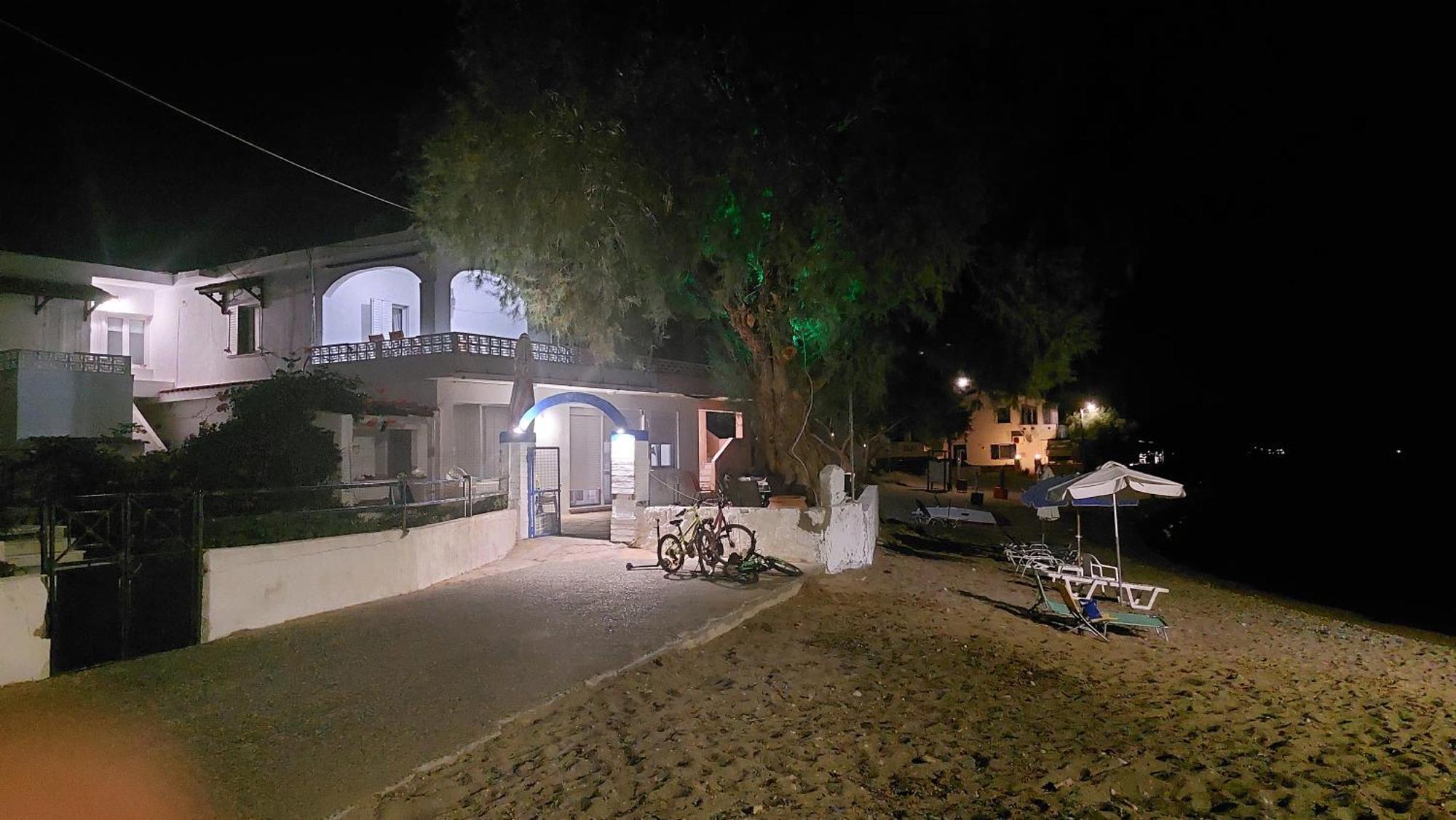 Fotis Beach Apartment At Komi Komi  外观 照片